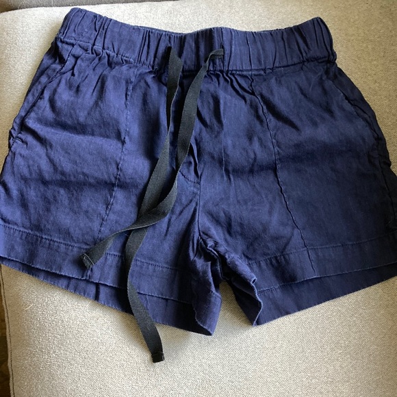 Aritiza linen shorts - Picture 1 of 6